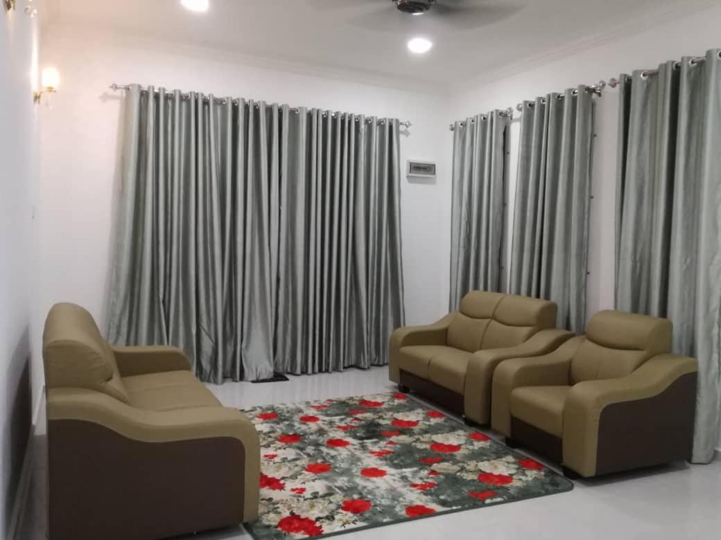 Holiday home Pasir Tumboh