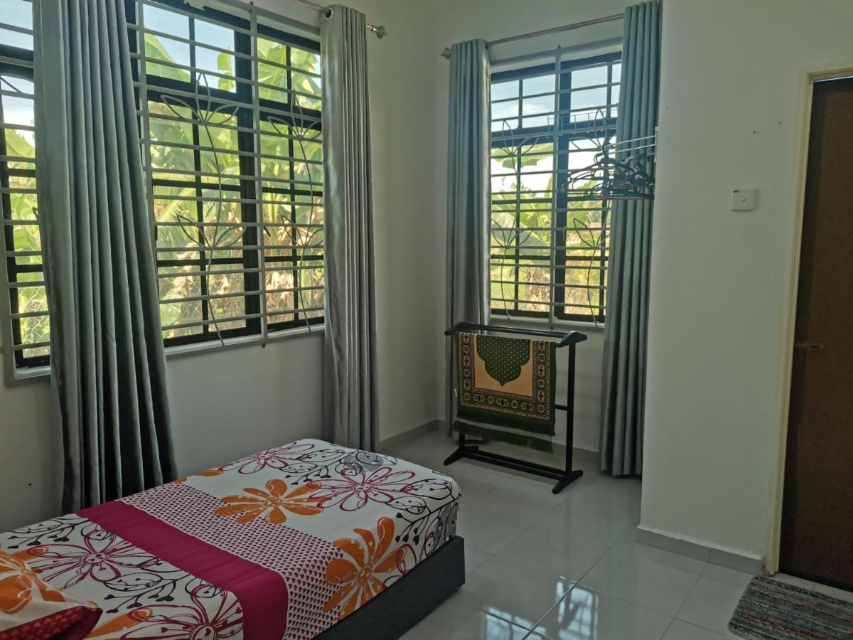 Holiday home Pasir Tumboh